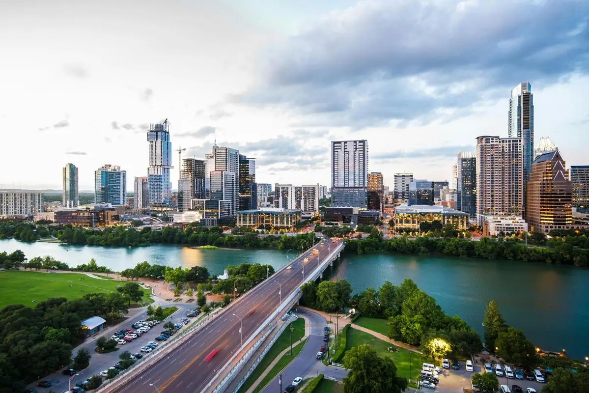 Houston Texas skyline - home of VALIA Health concierge metabolic medicine